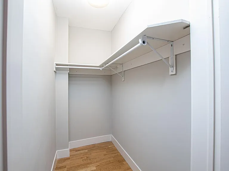2367 Queen St E #24 — Photo 8