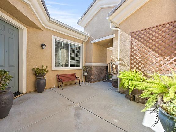 3rd image of 5811 River Birch Dr