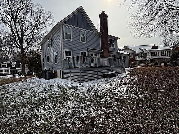 5th image of 205 E Shefford St