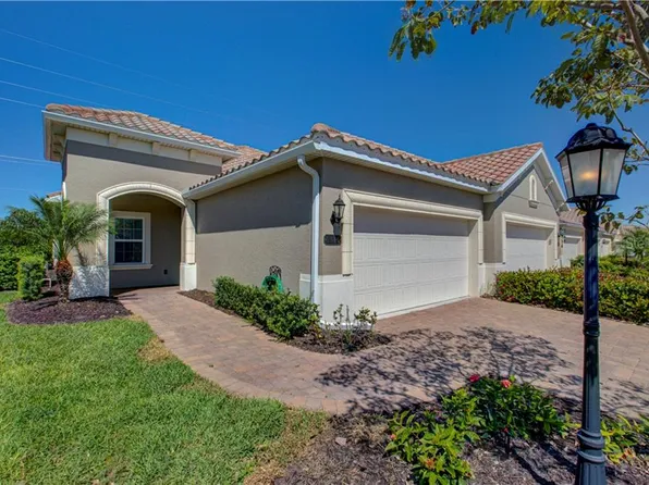 1316 Calle Grand St, Bradenton, FL 34209