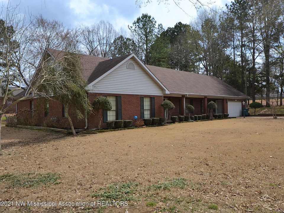 1st image of 8810 Oakwood Ln