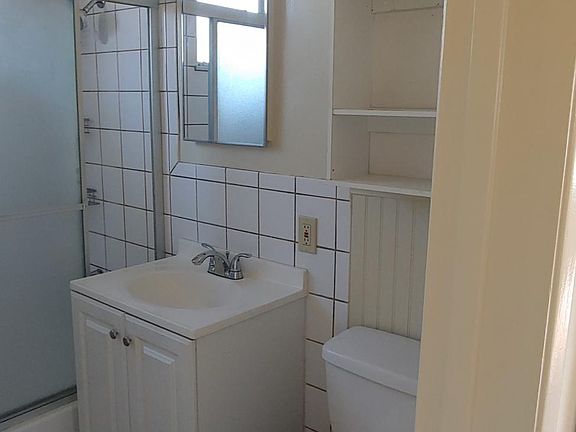 5th image of 2589 Orange Ave #C