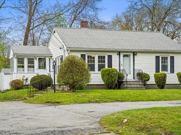 212 Oak St, Shrewsbury, MA 01545