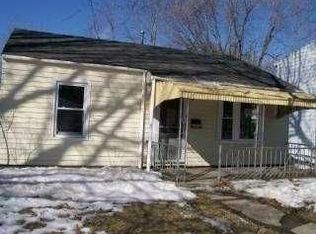 1909 Metz Ave, Oregon, OH 43616