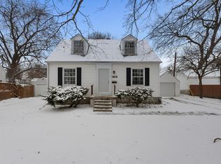 404 Fairview Dr, Champaign, IL