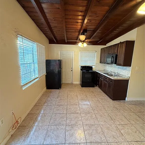 3612 E Osborne Ave #A — Photo 2