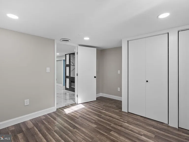 3887 Shadywood Dr — Photo 29