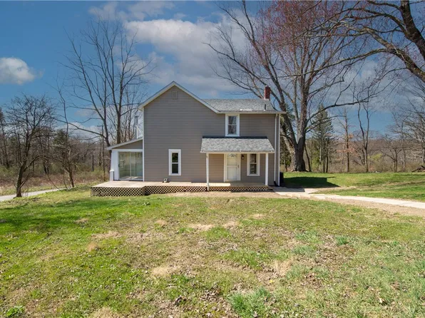 121 Camp Ground Rd, Harrisville, PA 16038