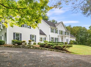 957 Roxbury Rd, Southbury, CT 06488