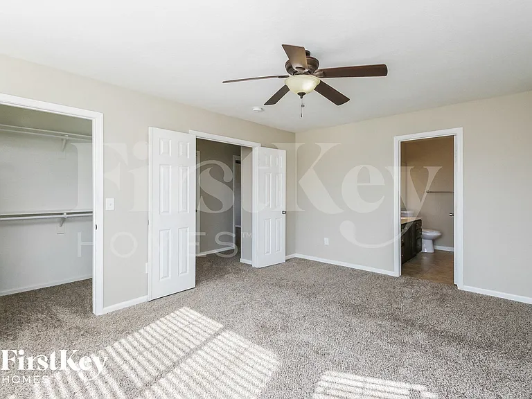 848 E Morelos St — Photo 8