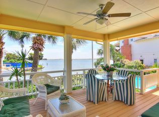 36 Flamingo Rd, Rockport, TX 78382