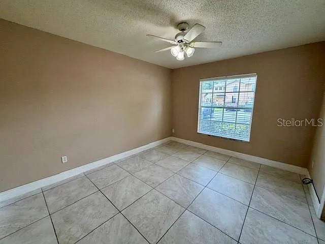 3204 Cranes Nest Ln — Photo 14