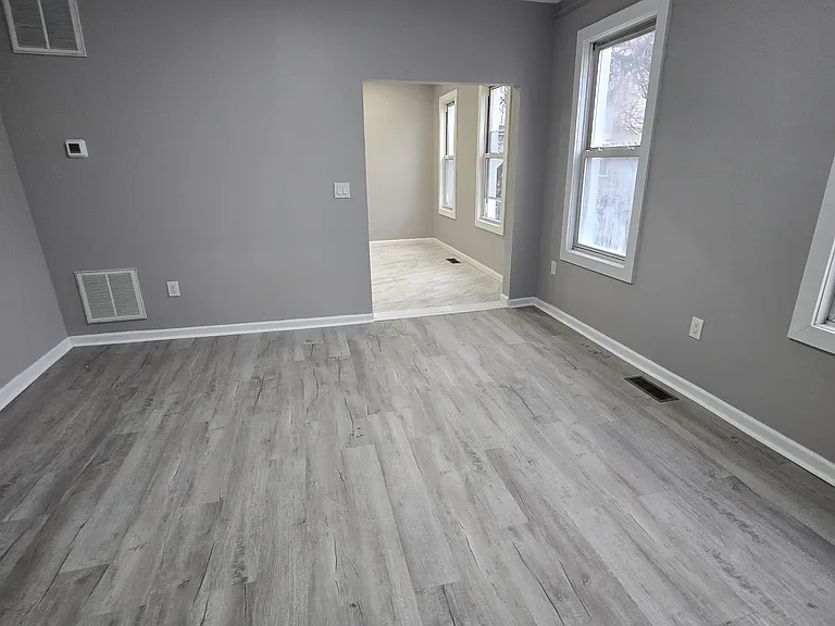 79 Patten Pl #H1 — Photo 4