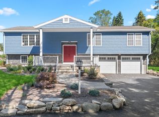 4 Shore Rd, Westerly, RI 02891