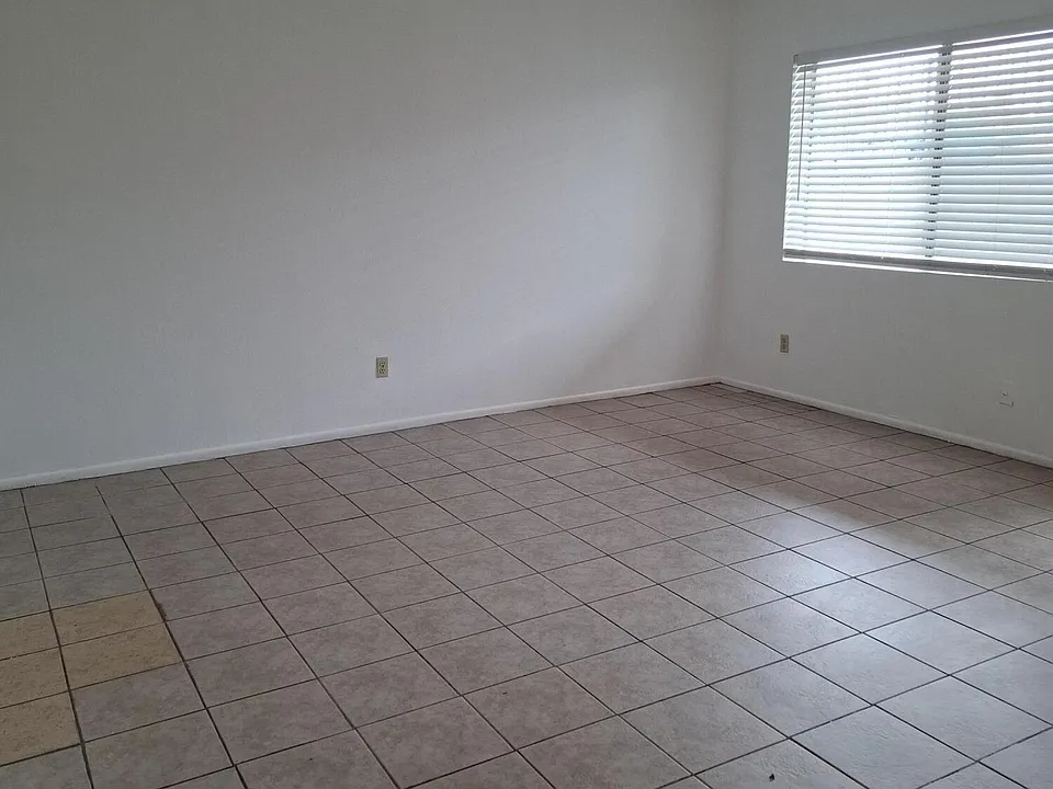 1345 E Campbell Ave #6