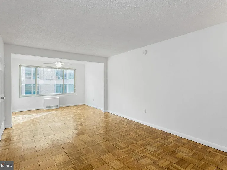 1727 Massachusetts Ave NW #811 — Photo 4