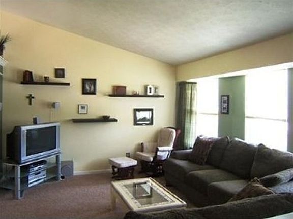 4th image of 111 Silo Ct
