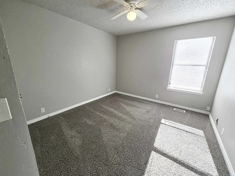 217 Cypress Dr — Photo 17