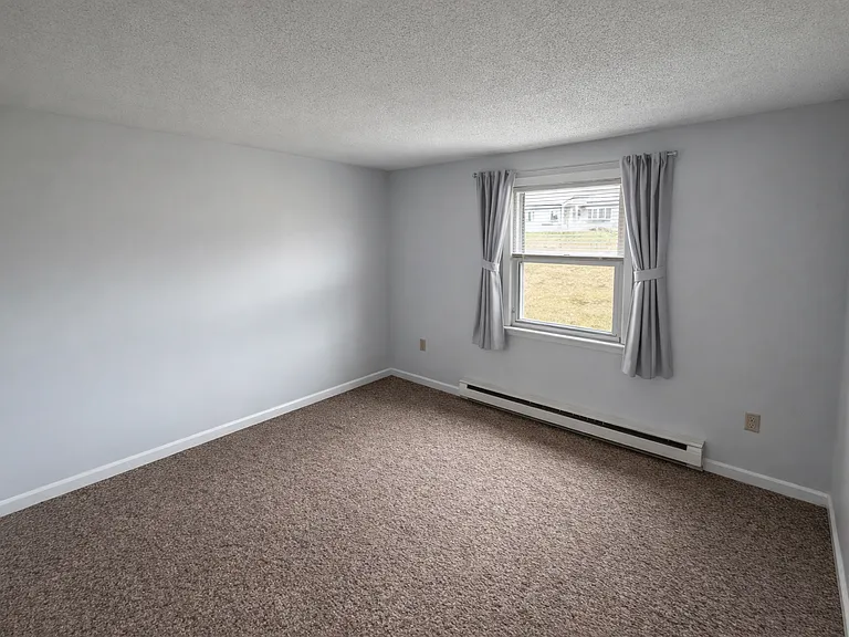 E3 - Bedroom