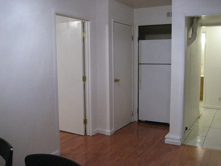 2061 32nd Ave — Photo 4