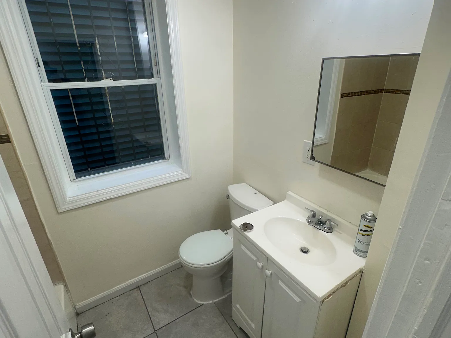 4 bed, 1.5 bath, $2,500 — Photo 2