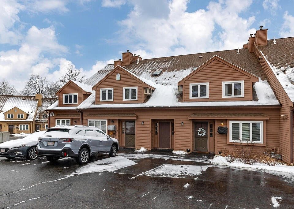 1st image of 31 Casablanca Ct