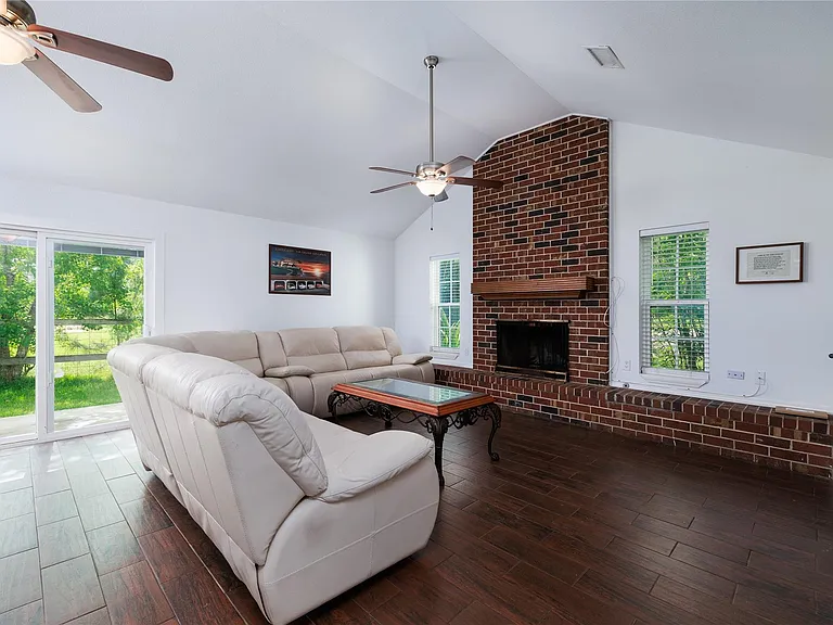 12826 Hill Dr — Photo 27