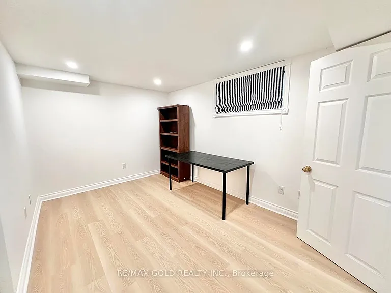 41 Fleetwell Ct #BASEMENT — Photo 10