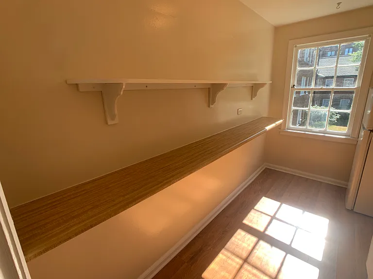 2828 Thornhill Rd #302B — Photo 3