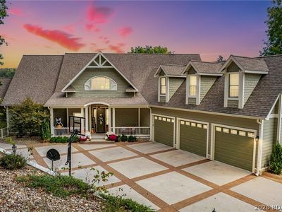 323 Cherry Hill Dr, Lake Ozark, MO, 65049