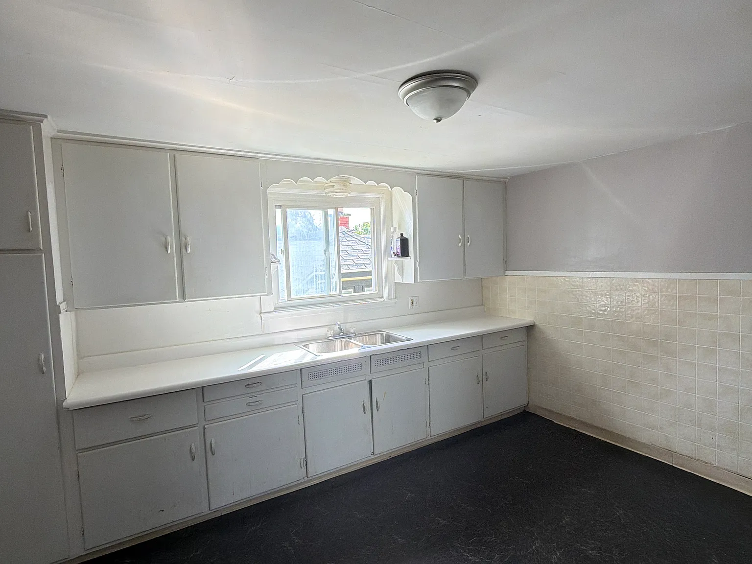 74 Fernhill Ave — Photo 4