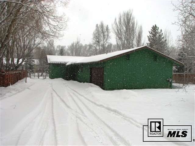 1st image of 2765 Honeysuckle Ln