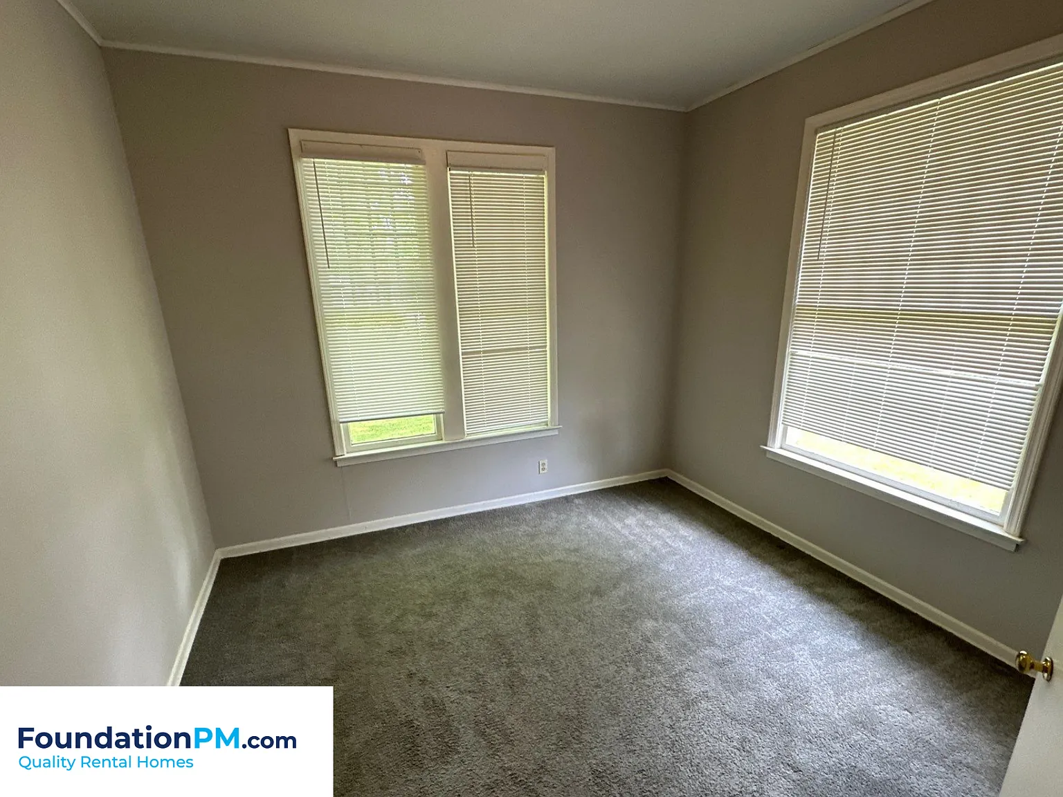 5786 Woodlawn Street **PV RO** - 1 — Photo 3
