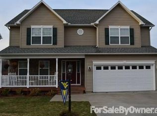 221 Hanalei Dr, Morgantown, WV 26508