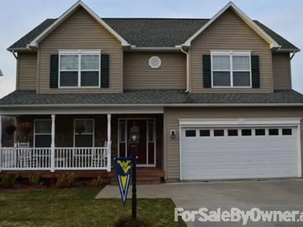 221 Hanalei Dr, Morgantown, WV 26508