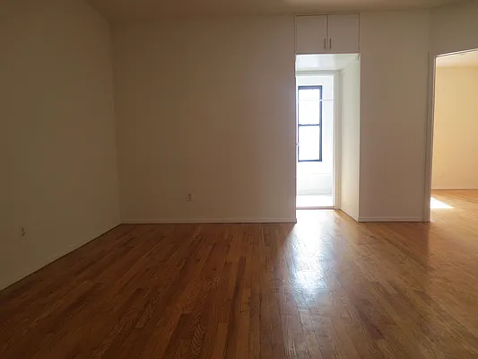 Rented by Waverly Realty Associates | media 25