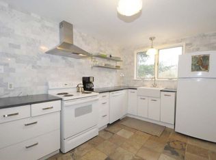 58 N Clinton St, Doylestown, PA 18901