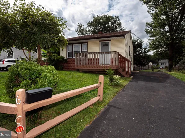 6 Abson Dr, New Castle, DE 19720