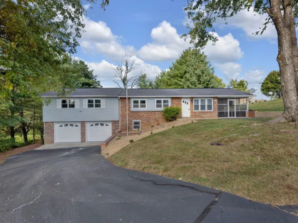 310 Magnolia Ct, Piney Flats, TN 37686