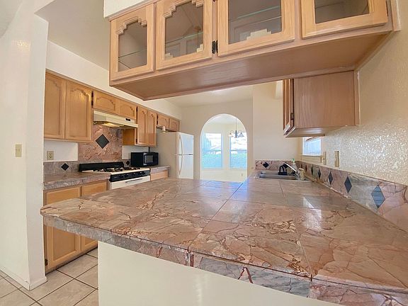 5th image of 4748 Loma De Plata Dr