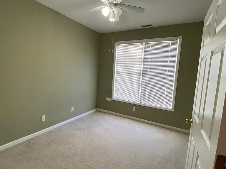 1922 Kudrow Ln — Photo 14