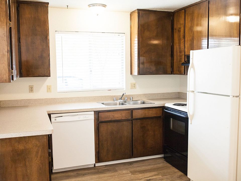 Crestline Apartments 23102320 Notre Dame Blvd Chico CA Zillow