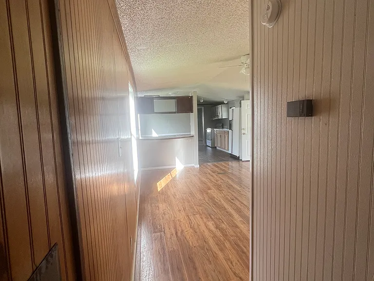 182 Thor Ln — Photo 7
