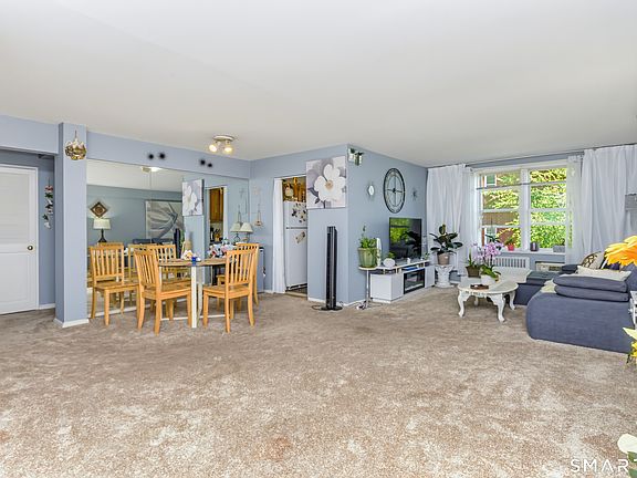 4th image of 46 Prospect Avenue #2B