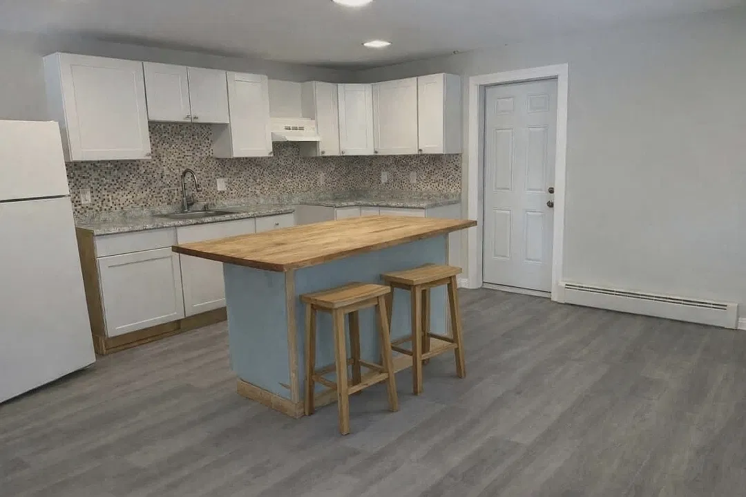 2 bed, $1,650 — Photo 2