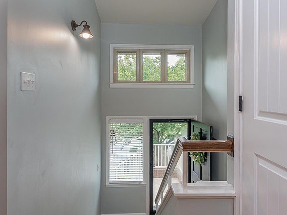 4th image of 8521 Muirfield Cir