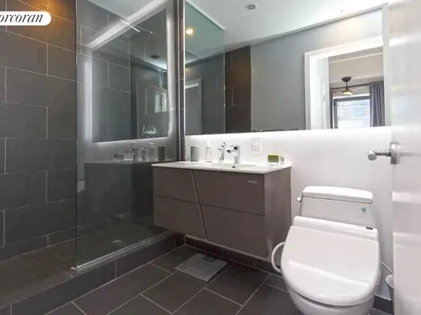 365 Bridge Street image 10 of 26