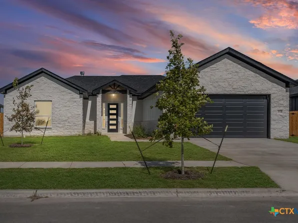 214 Creek Plum Ln, Temple, TX 76502