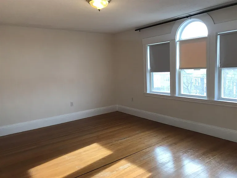 25 Lake St #2 — Photo 38