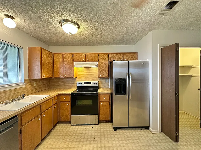 1304 Quail Cir — Photo 9